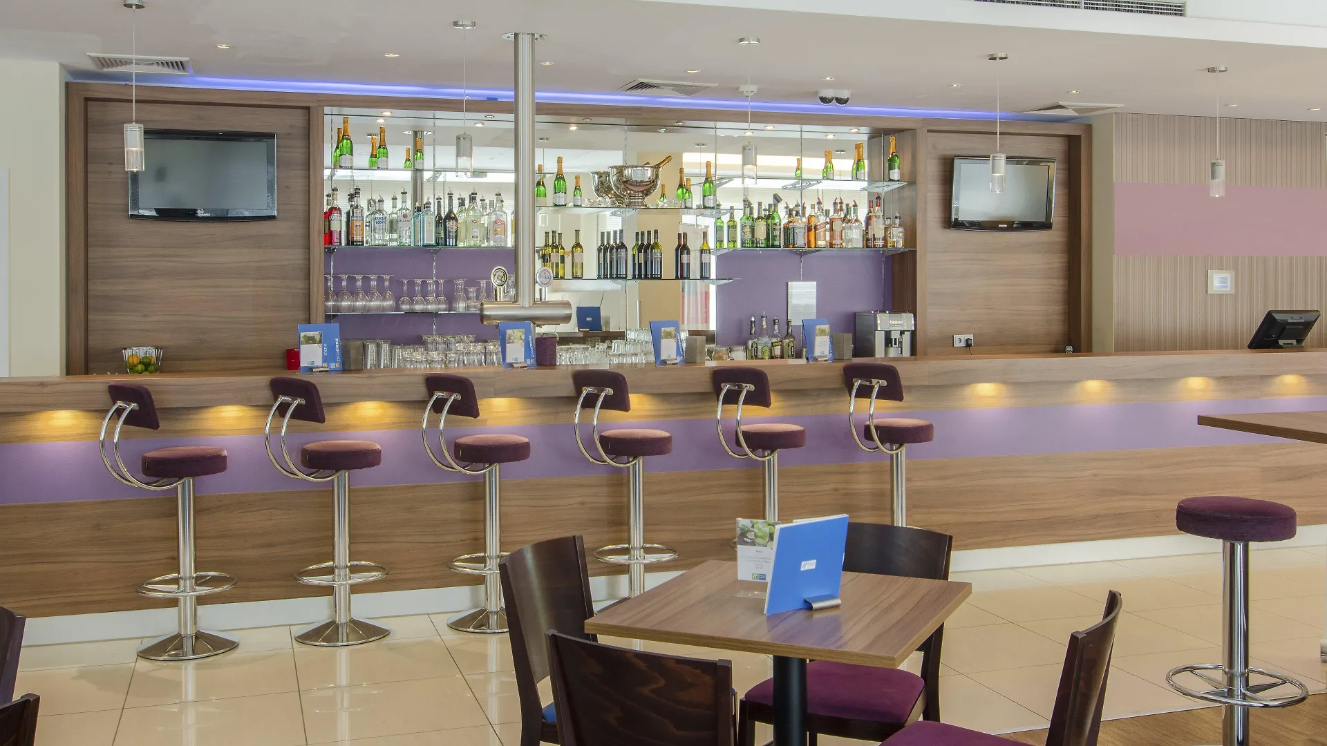 *** فندق Premier Inn Hamburg City Alster ألمانيا