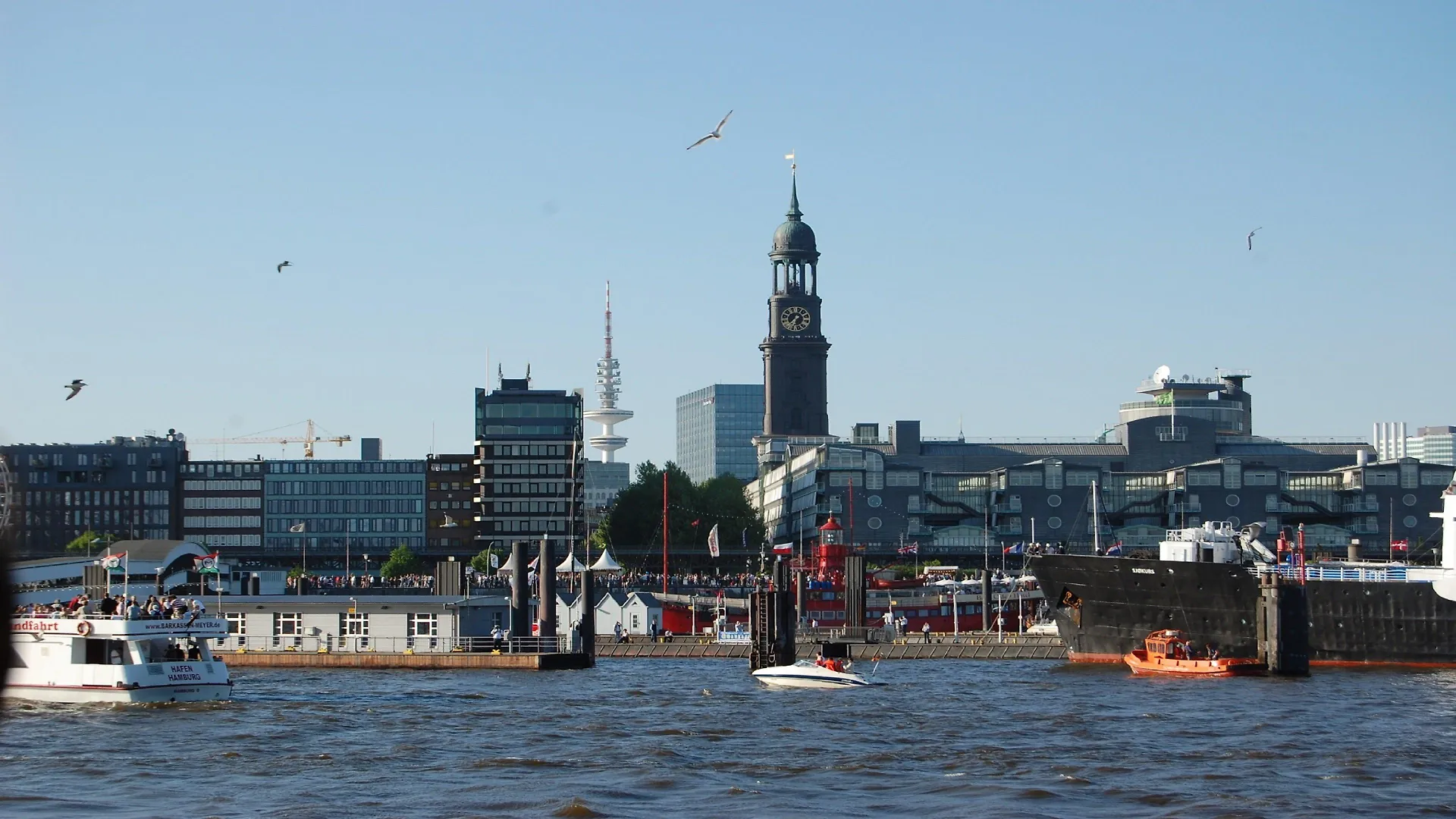 Premier Inn Hamburg City Alster فندق