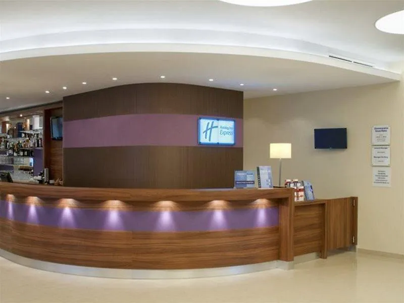 Premier Inn Hamburg City Alster