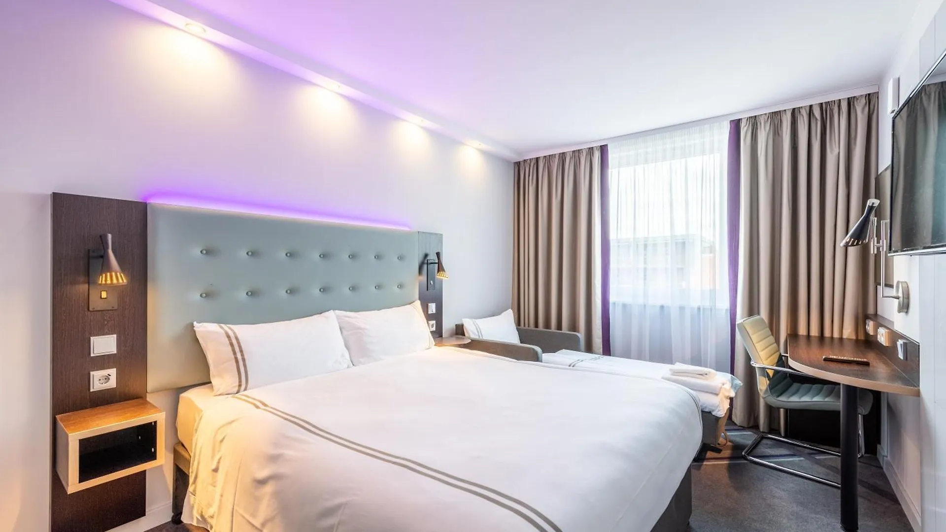 فندق Premier Inn Hamburg City Alster