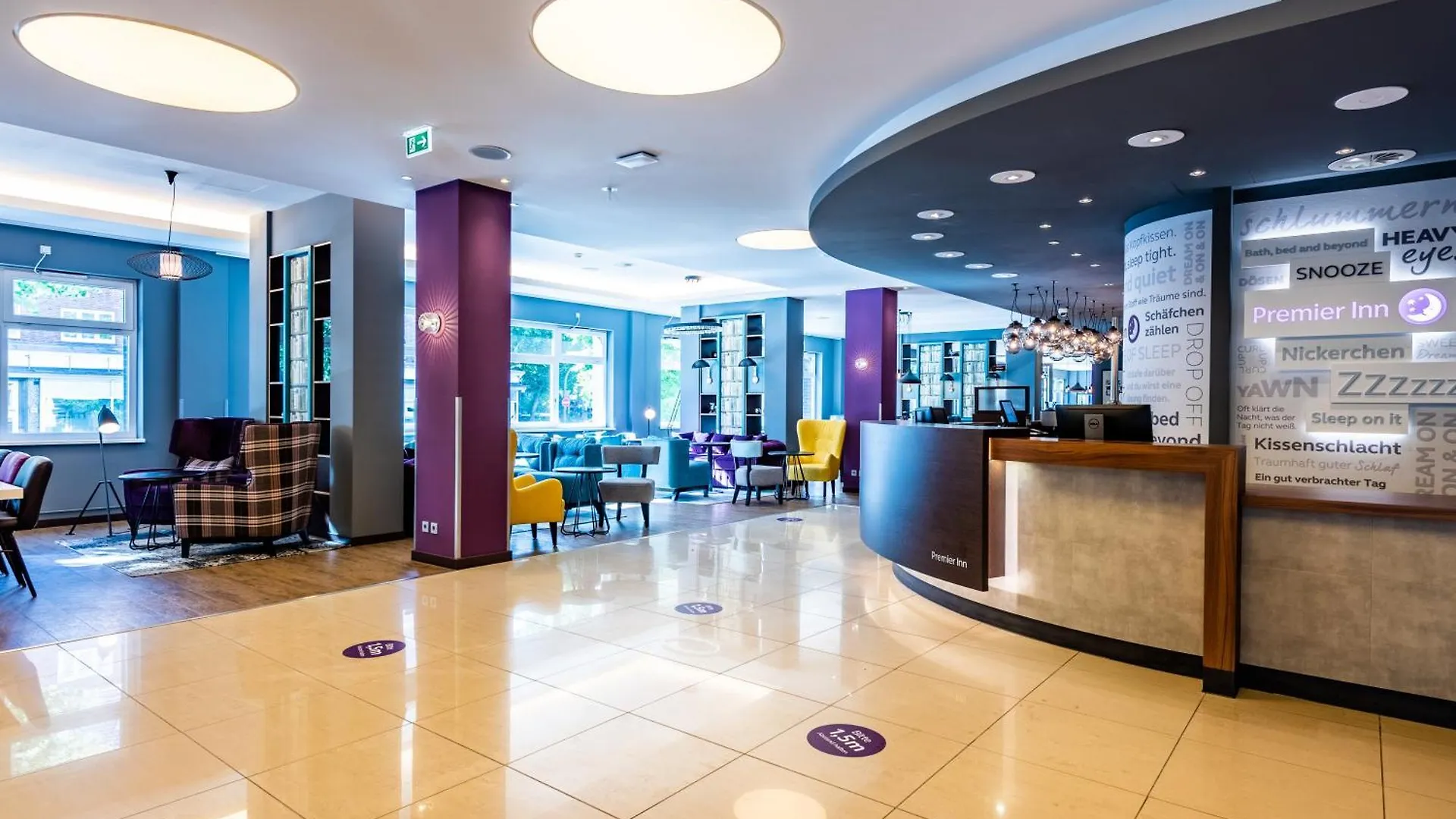 Premier Inn Hamburg City Alster فندق