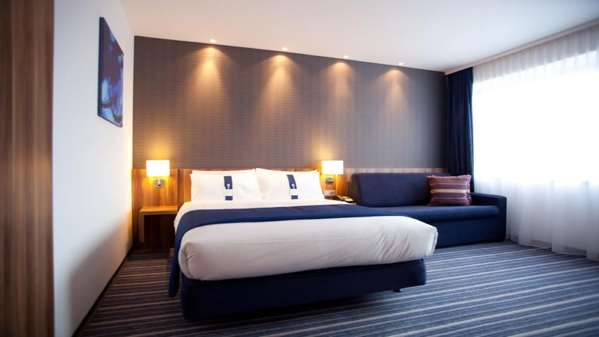 Premier Inn Hamburg City Alster