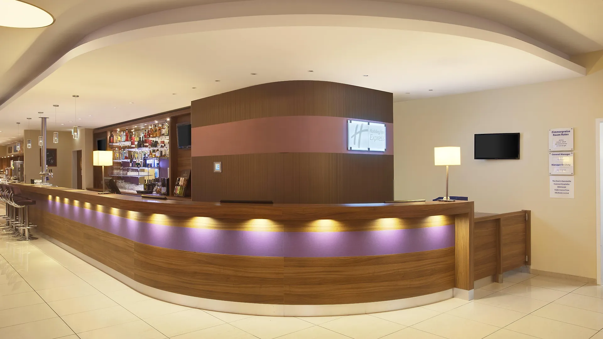 Premier Inn Hamburg City Alster Hotel