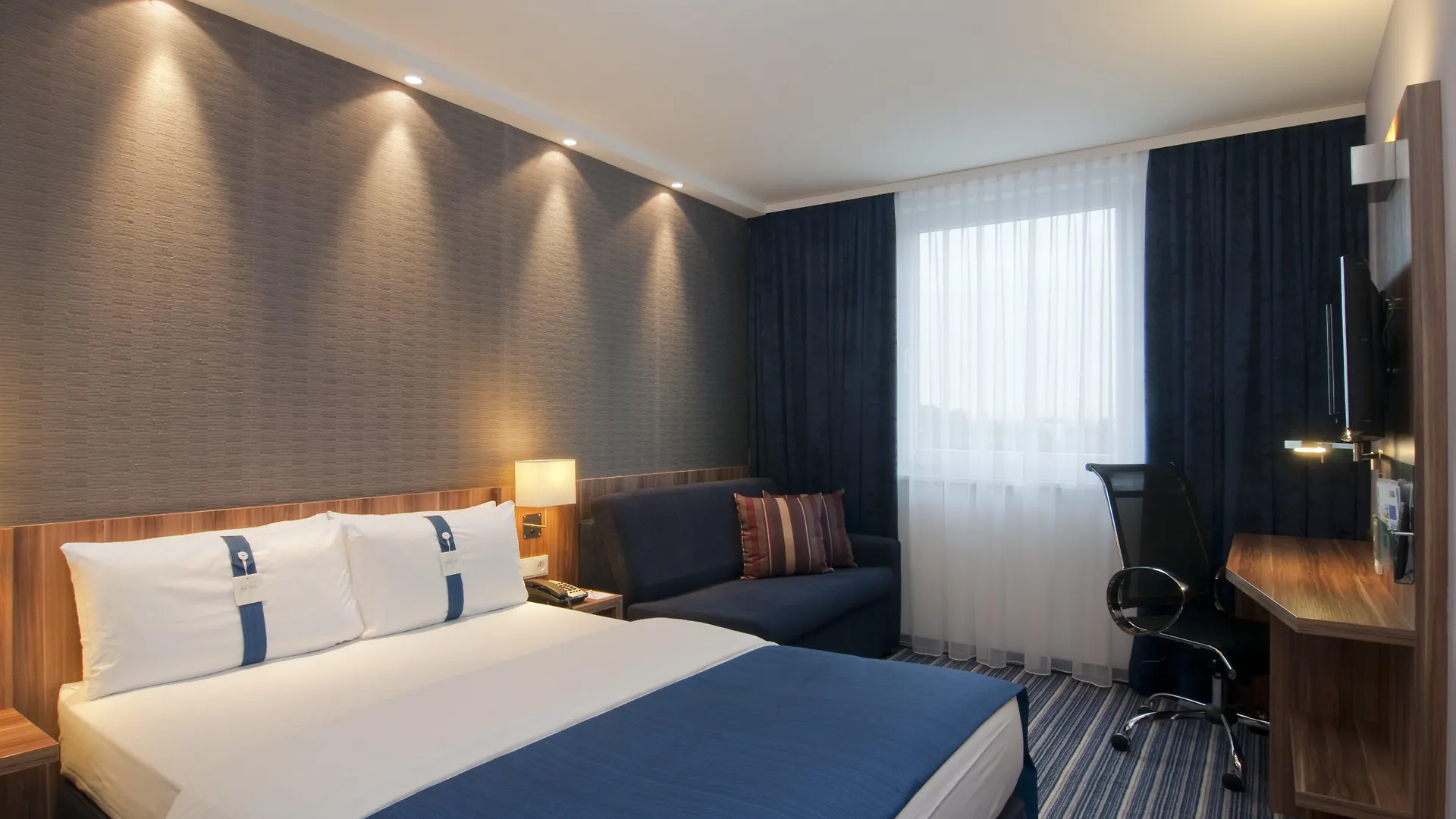 Premier Inn Hamburg City Alster 3*,  Germania