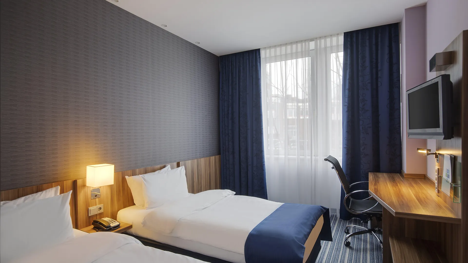 Premier Inn Hamburg City Alster Hotel